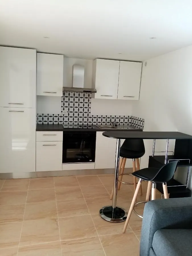 Apartment Studio De Charme Neuf A La Montagne Puget-Rostang
